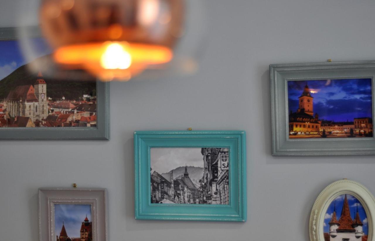 Black Gate - 2 Bedroom Apartment In The Heart Of Old Town With Free Private Secured Parking Braşov Exterior foto